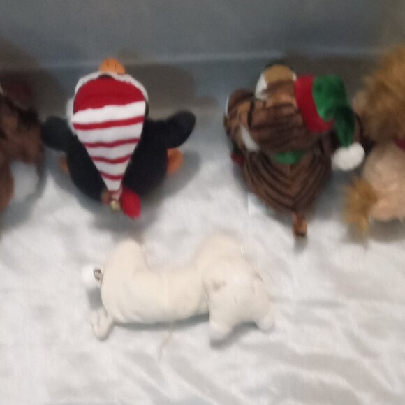 Plushes various stuff animals Christmas in July event decorative kidcore - Picture 3 of 5